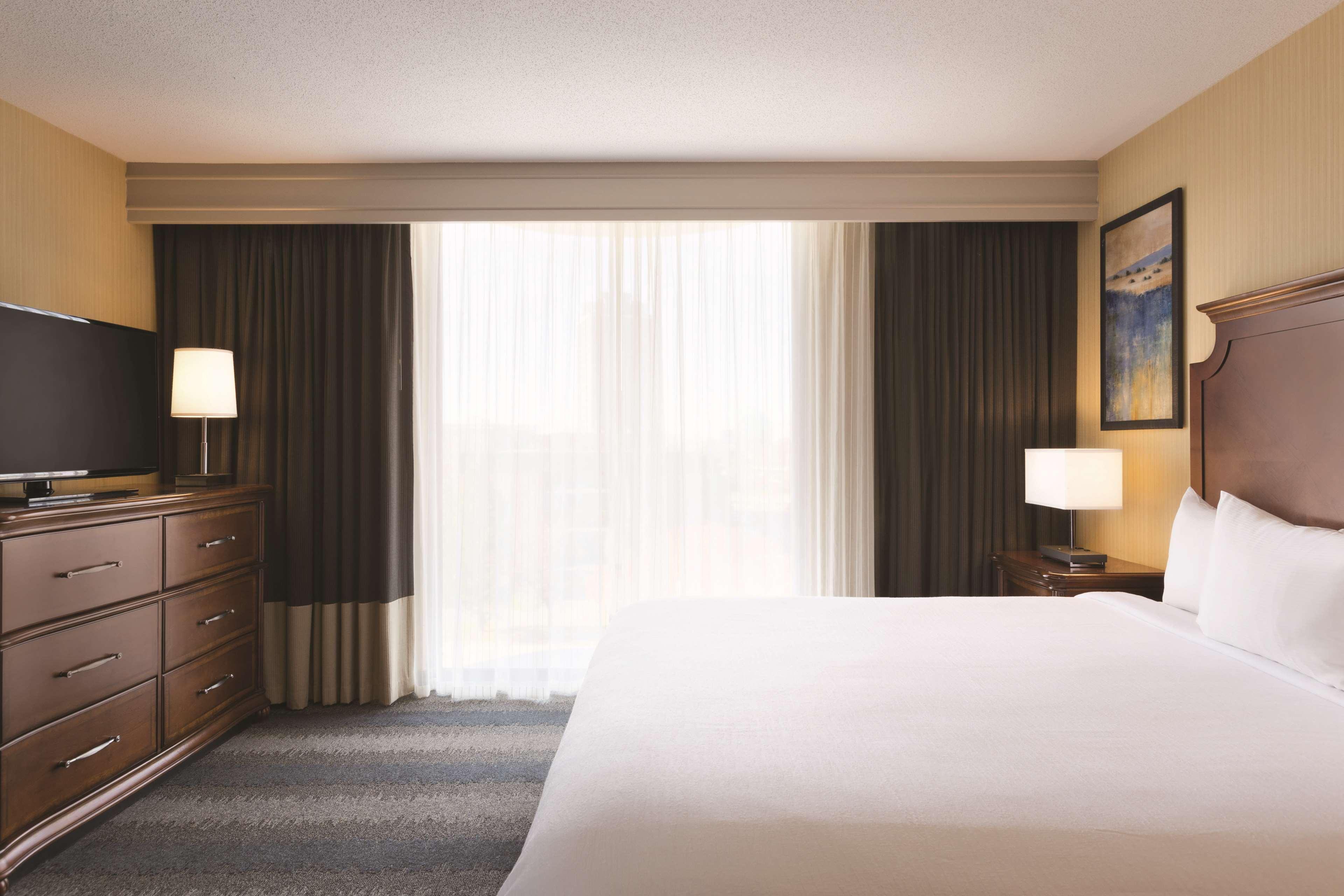 Embassy Suites By Hilton Bloomington/Minneapolis Dış mekan fotoğraf