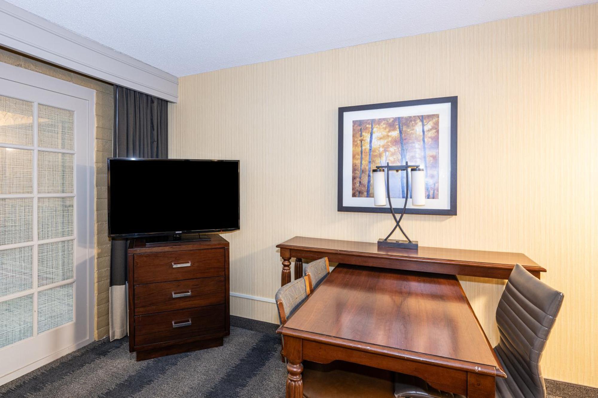 Embassy Suites By Hilton Bloomington/Minneapolis Dış mekan fotoğraf