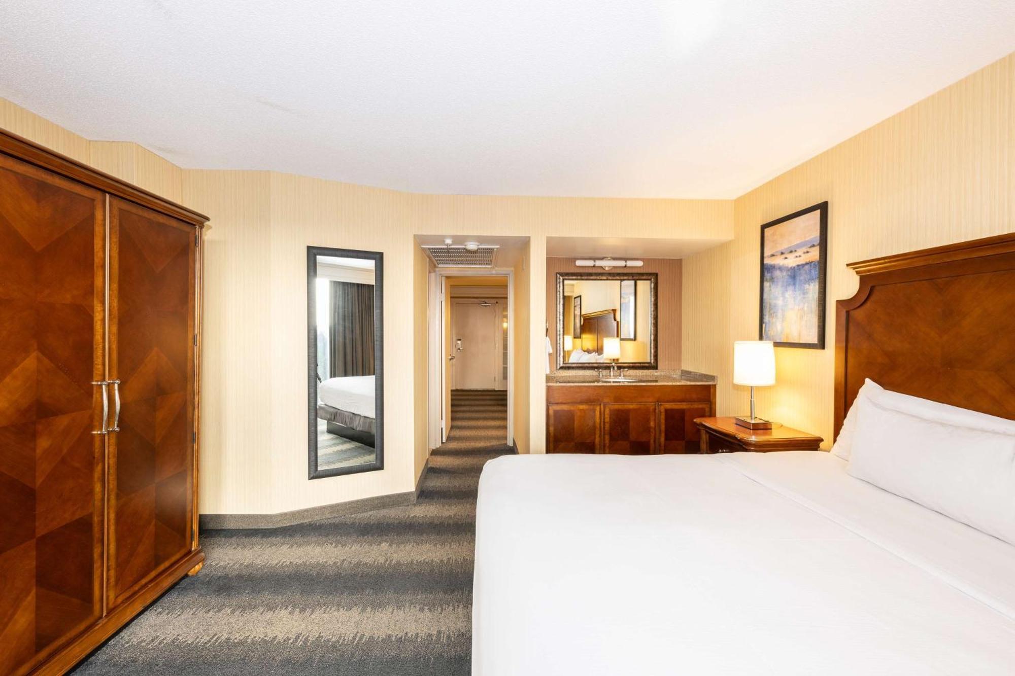 Embassy Suites By Hilton Bloomington/Minneapolis Dış mekan fotoğraf