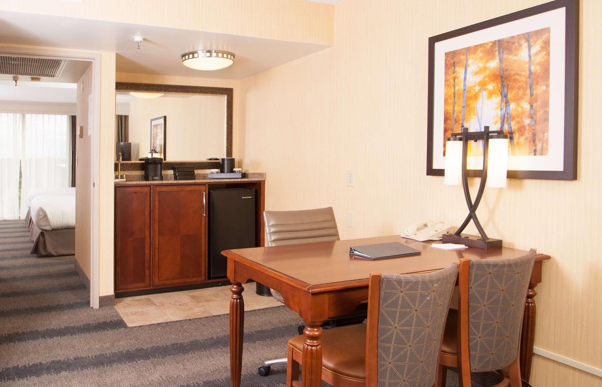 Embassy Suites By Hilton Bloomington/Minneapolis Dış mekan fotoğraf