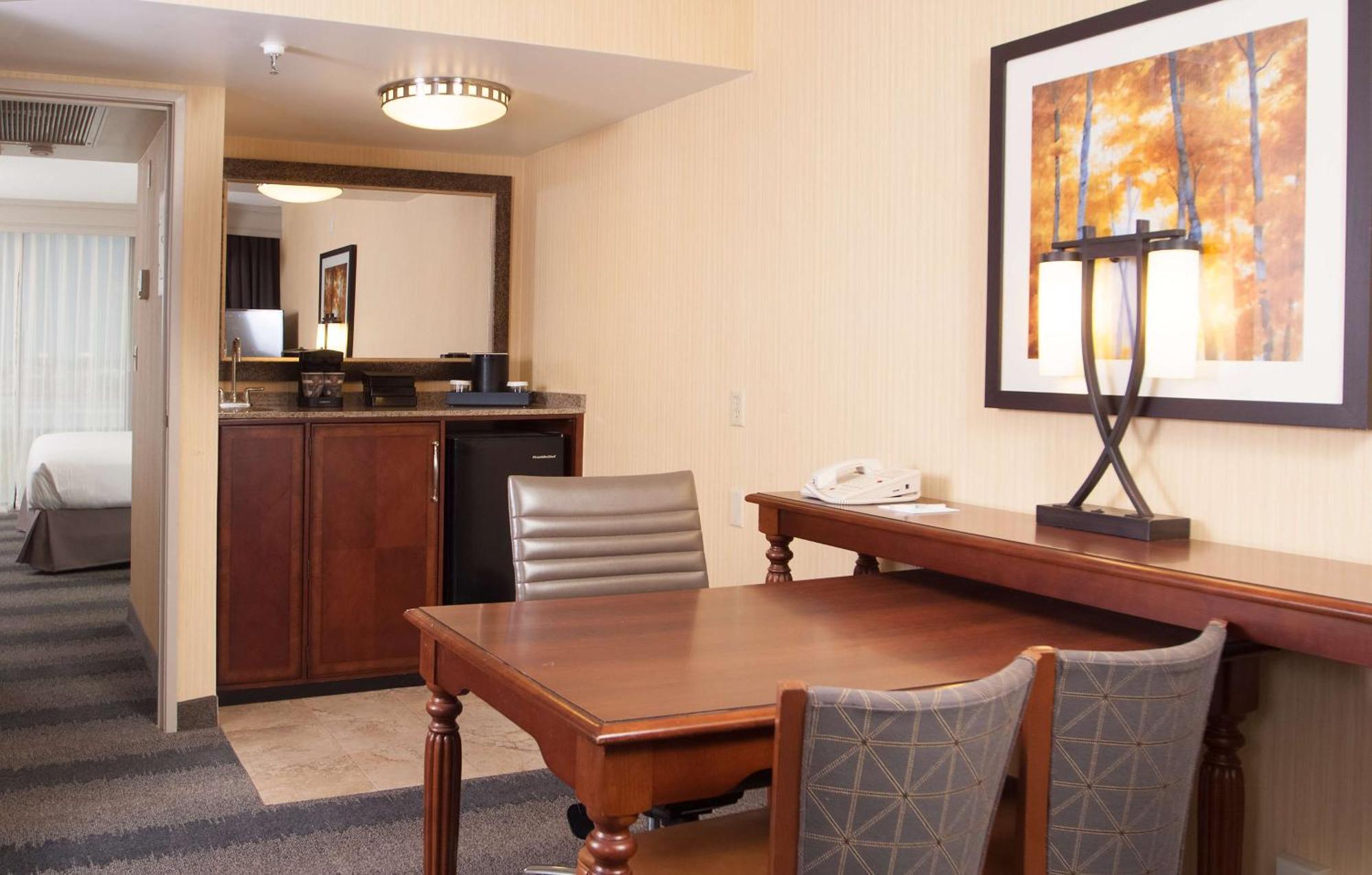 Embassy Suites By Hilton Bloomington/Minneapolis Dış mekan fotoğraf